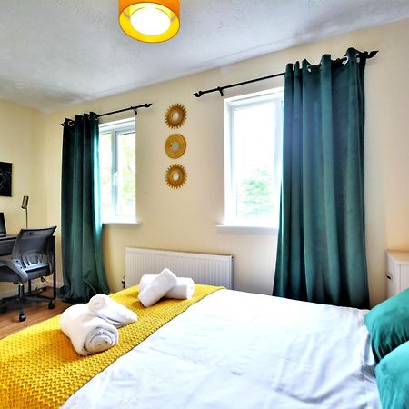 Manchester Townhouse By Bevolve - 4 Bedrooms - Free Parking Eksteriør bilde